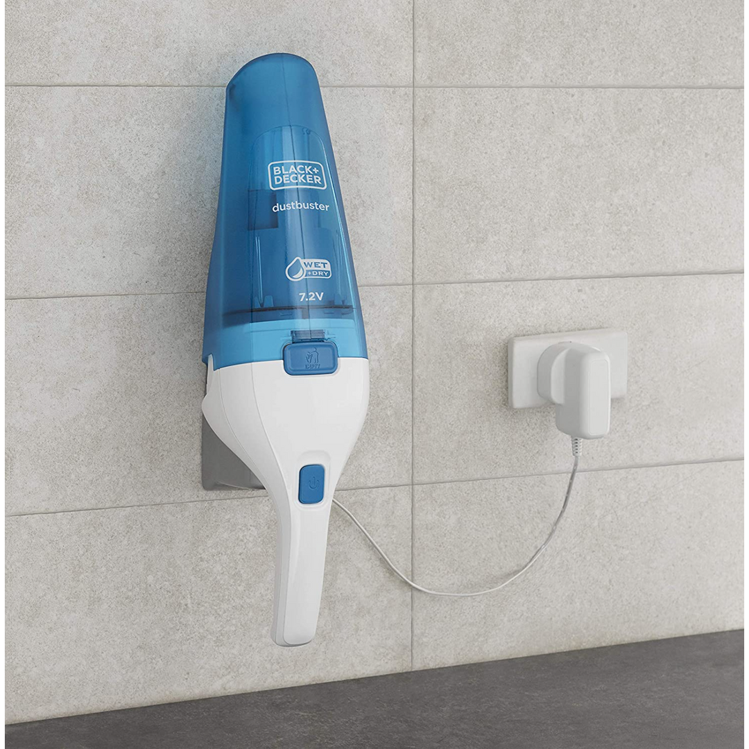 Black + Decker 3.6V WetDry Dustbuster Hand Vac w Accs