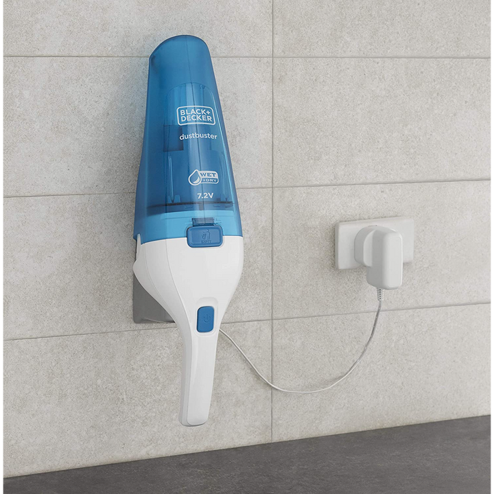 Black + Decker 3.6V WetDry Dustbuster Hand Vac w Accs