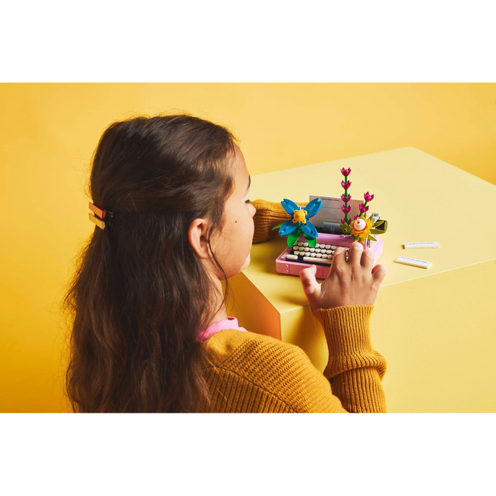 LEGO Typewriter with Flowers- 363 Pcs