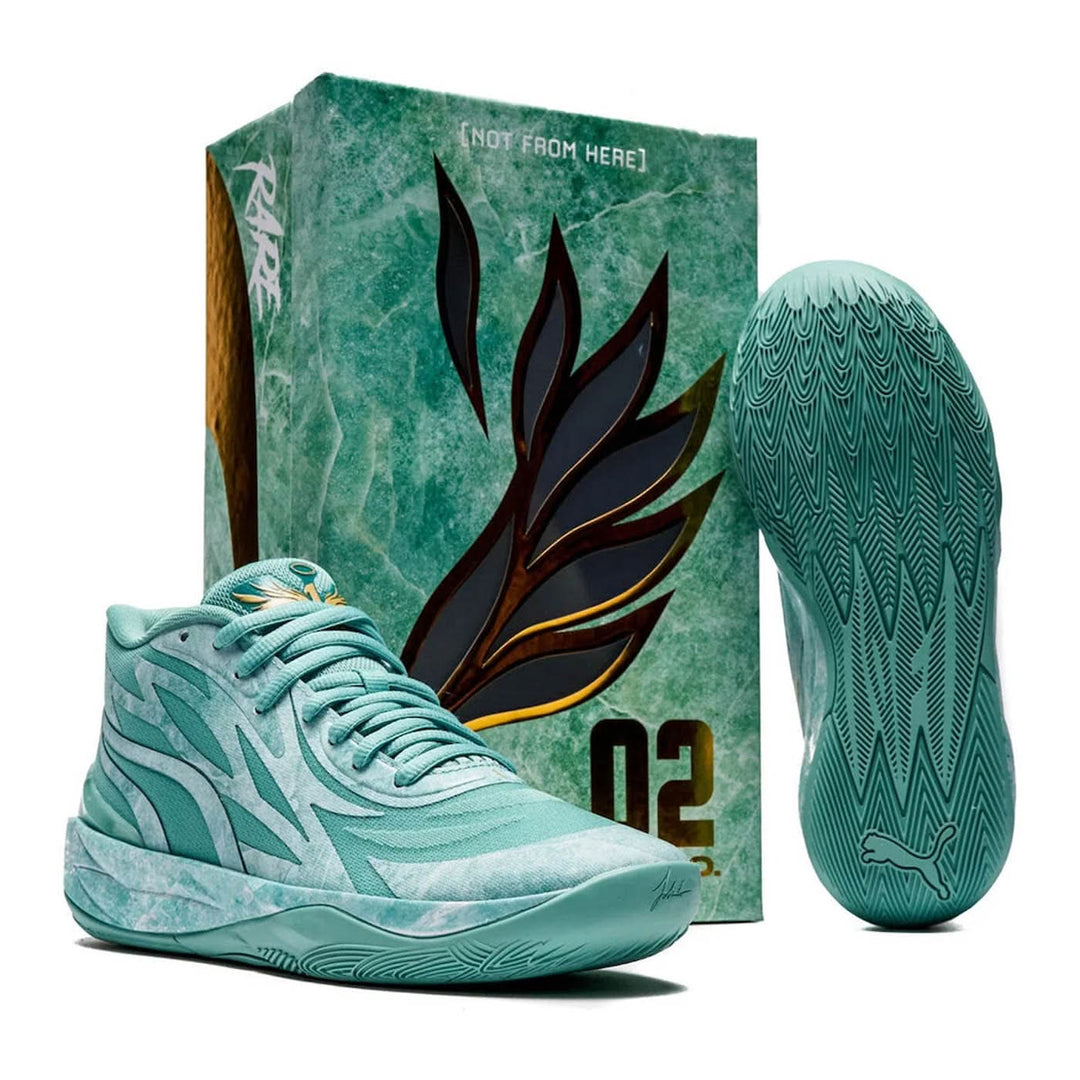 MB.02 LaMelo Ball &
