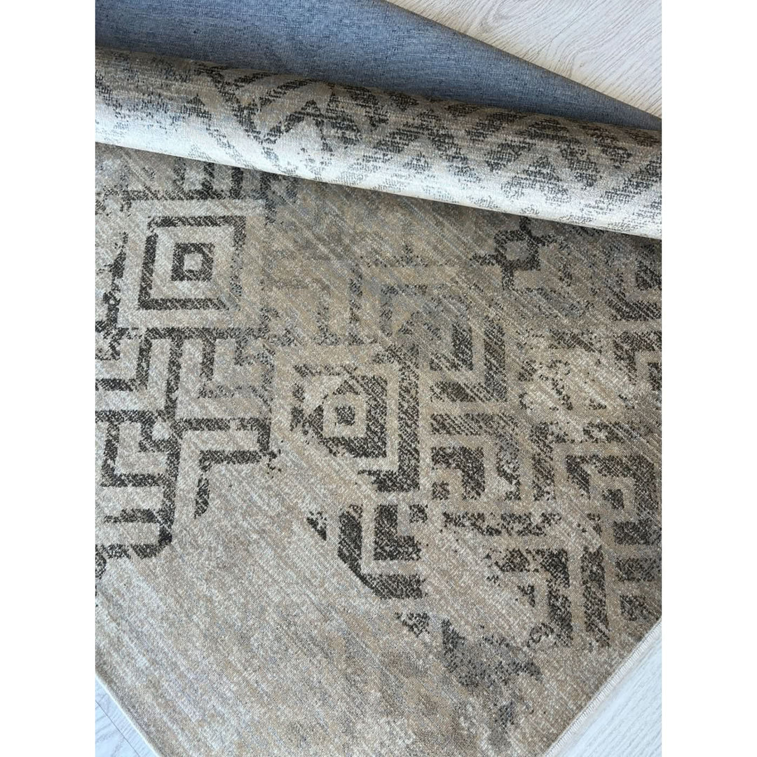 Spazio Home Rustic Tribal Pattern Rug