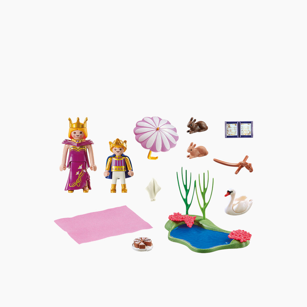 Playmobil Royal Picnic Starter Pack toy playset with queen and son figures