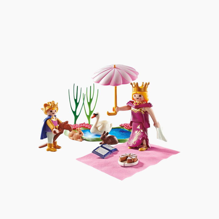 Playmobil Royal Picnic Starter Pack toy playset with queen and son figures