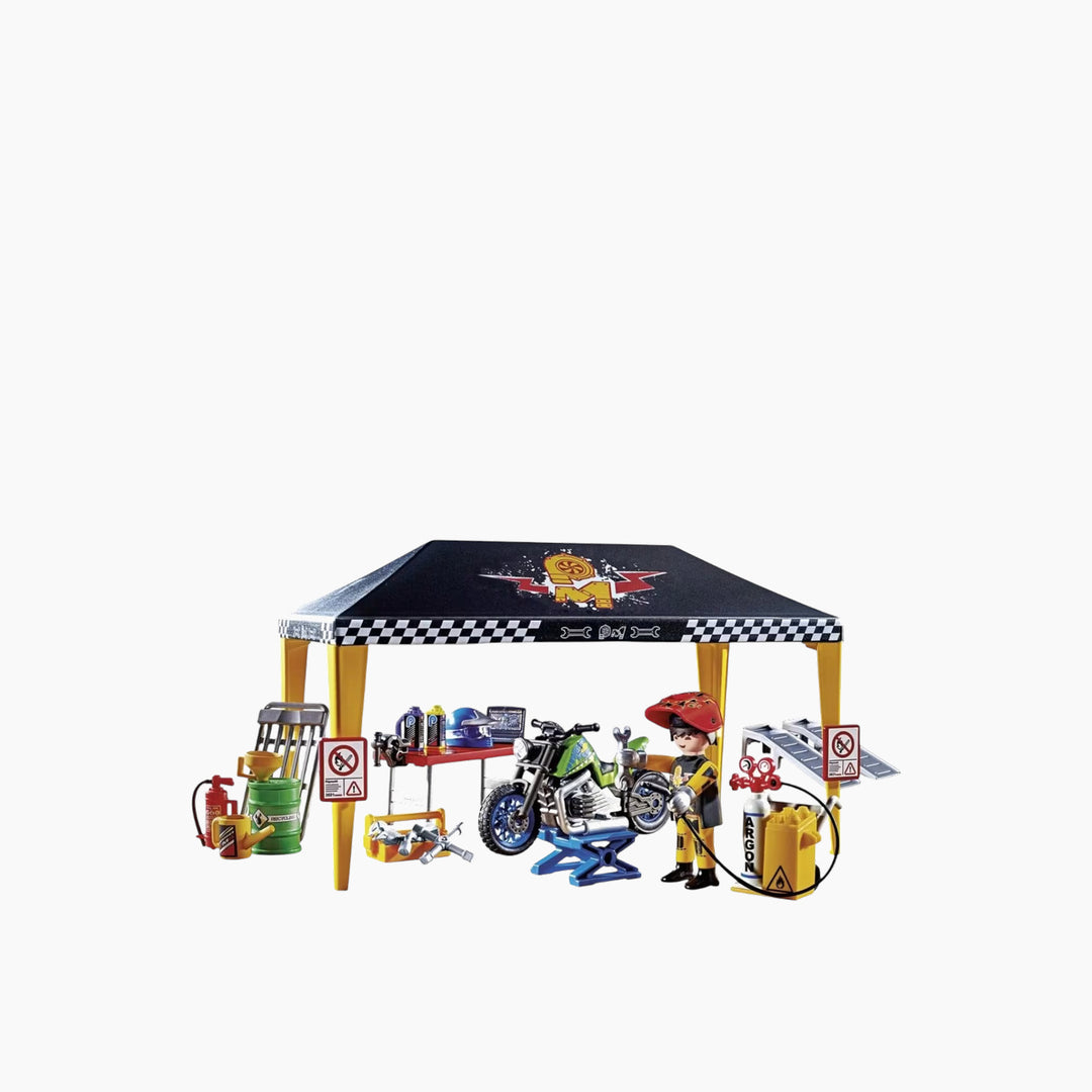 Playmobil Stunt Show Service Tent toy playset with 49 pieces