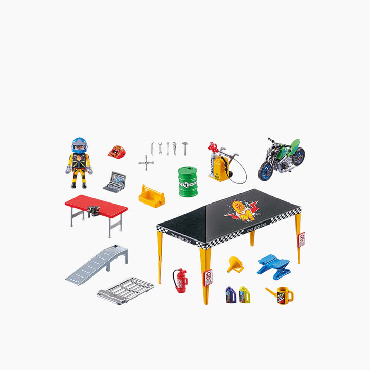Playmobil Stunt Show Service Tent toy playset with 49 pieces
