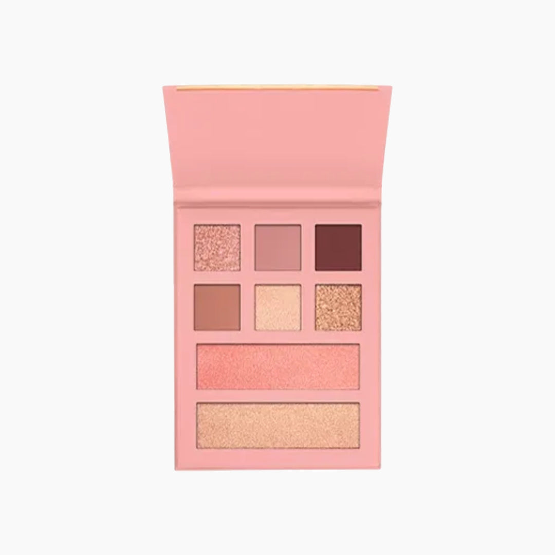Essence Hugs &amp; Teddies Eye &amp; Face Palette! The Limited Edition 01