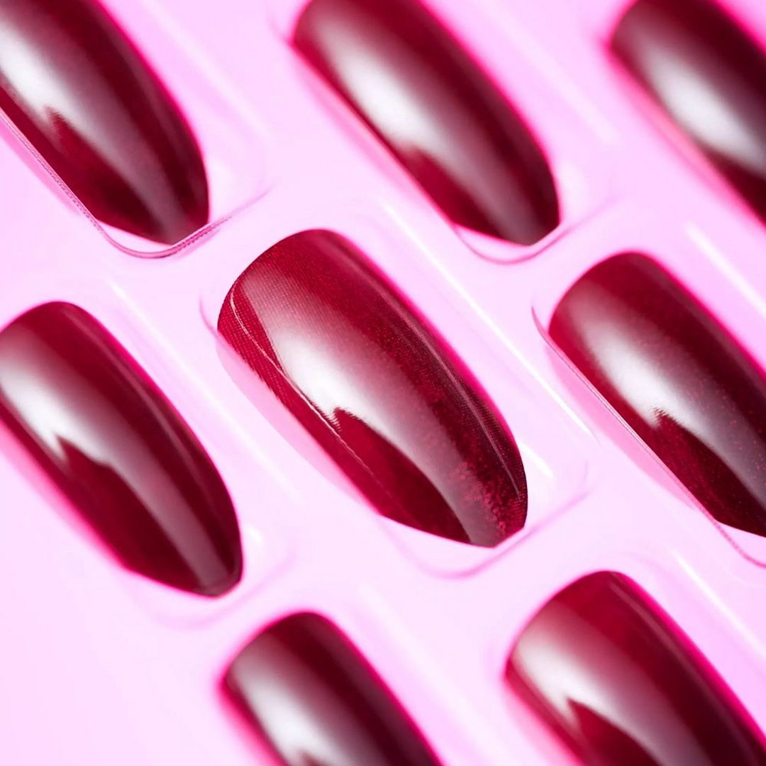 Essence Pink Is The New Black Colour-Changing Click &amp; Go Nails 01