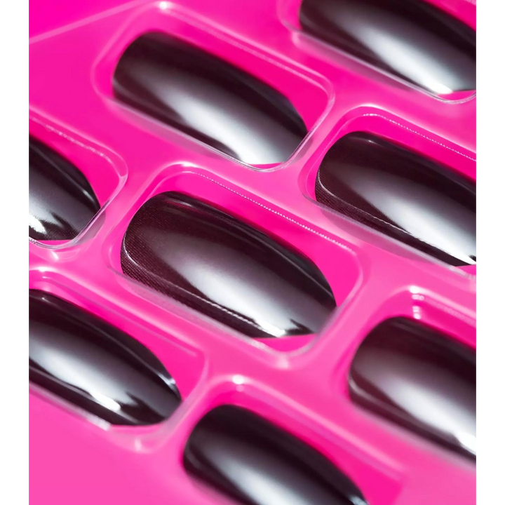 Essence Pink Is The New Black Colour-Changing Click &amp; Go Nails 01