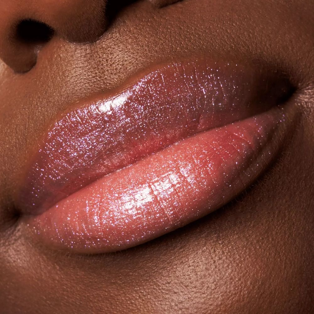 Essence Meta Glow Multi-Reflective Lipgloss 01 Cyber Space