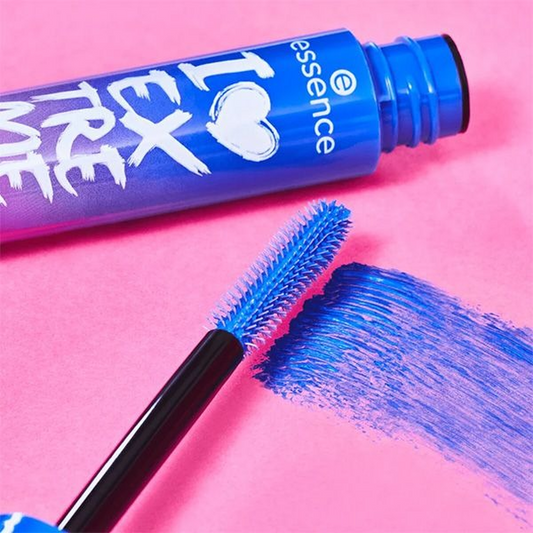 Essence I Love Extreme Blue Crazy Volume Mascara