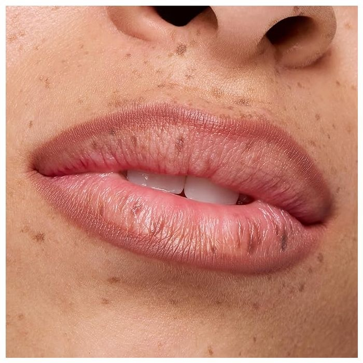 Essence 8H Matte Comfort Lipliner