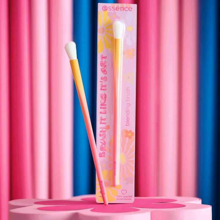 Essence Brush It Like It&