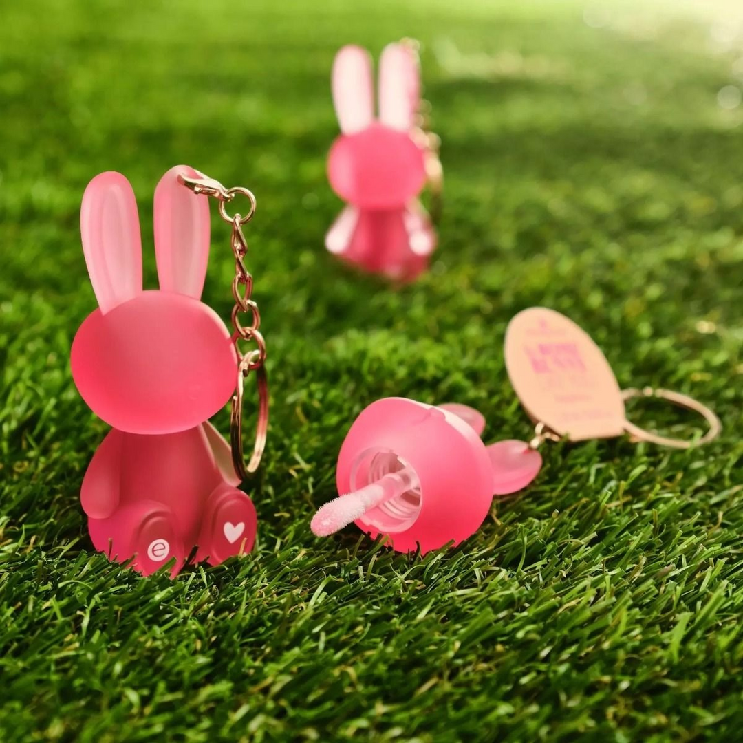 Essence ملمع شفاه Some Bunny Like You 01 أنت تجعلني سعيدًا للغاية!