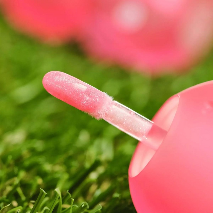 Essence ملمع شفاه Some Bunny Like You 01 أنت تجعلني سعيدًا للغاية!