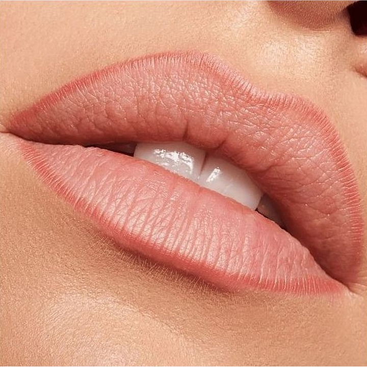 Essence Soft Contouring Lipliner