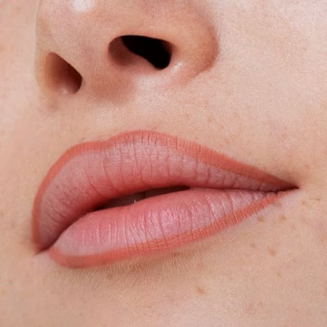 Essence Soft Contouring Lipliner