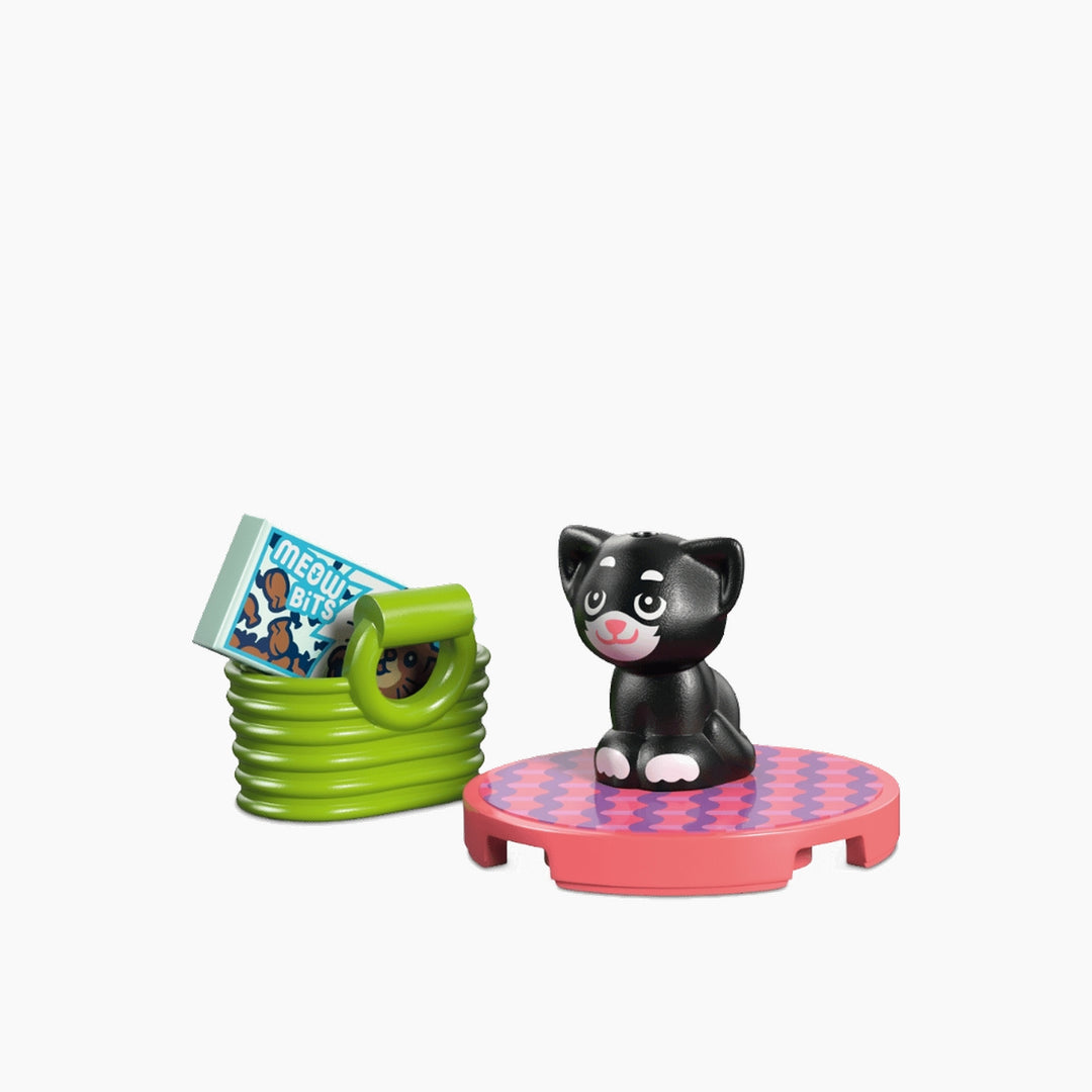LEGO Nature Glamping Cabin