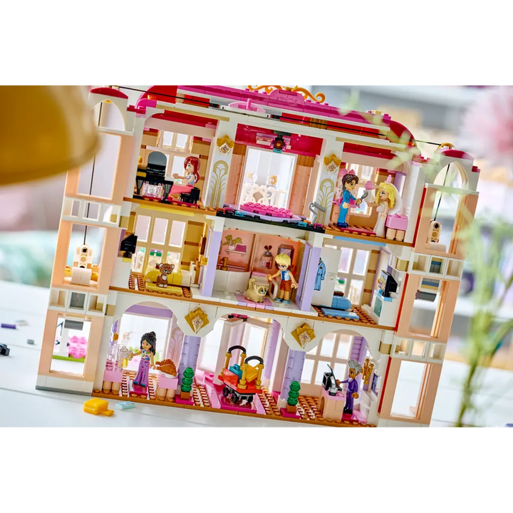 LEGO Heartlake City Grand Hotel