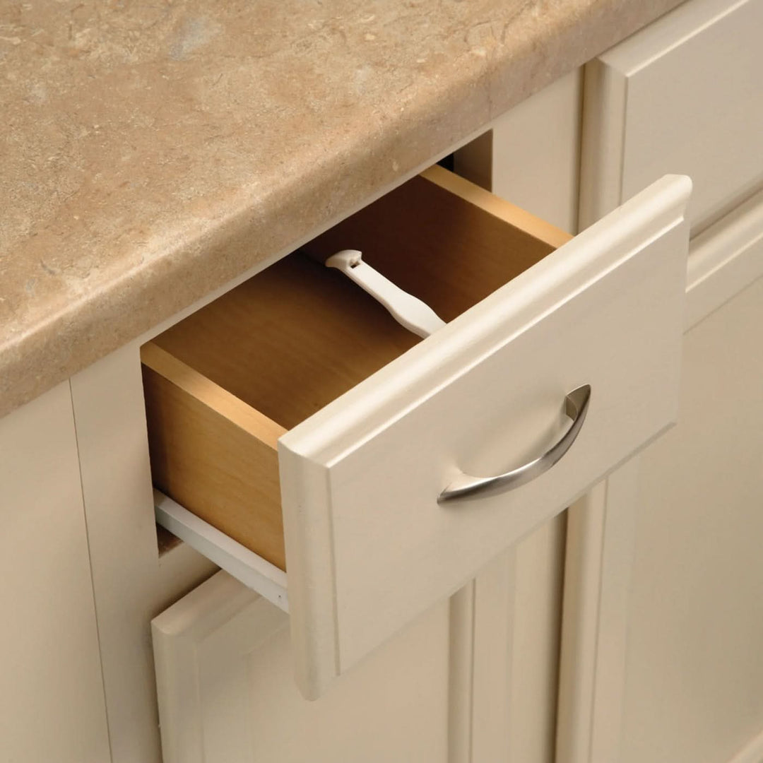 Safety 1St Cabinet &amp; Drawer Latch