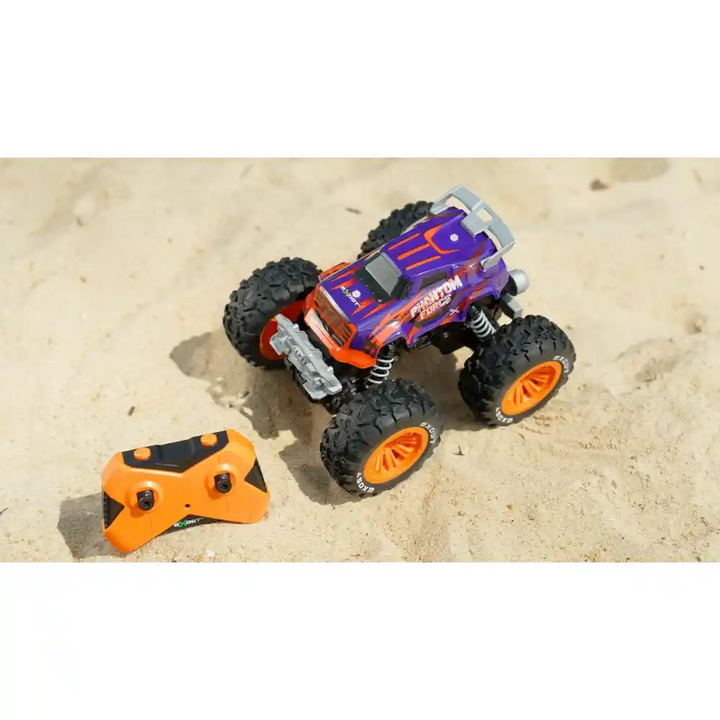 Silverlit Exost Phantom Force remote control car with 2.4GHz control