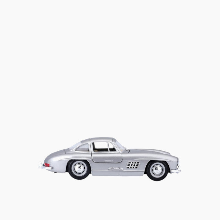 Maisto Burago Mercedes-Benz 300 SL (1954) 1:24 Collection B (No Stand)