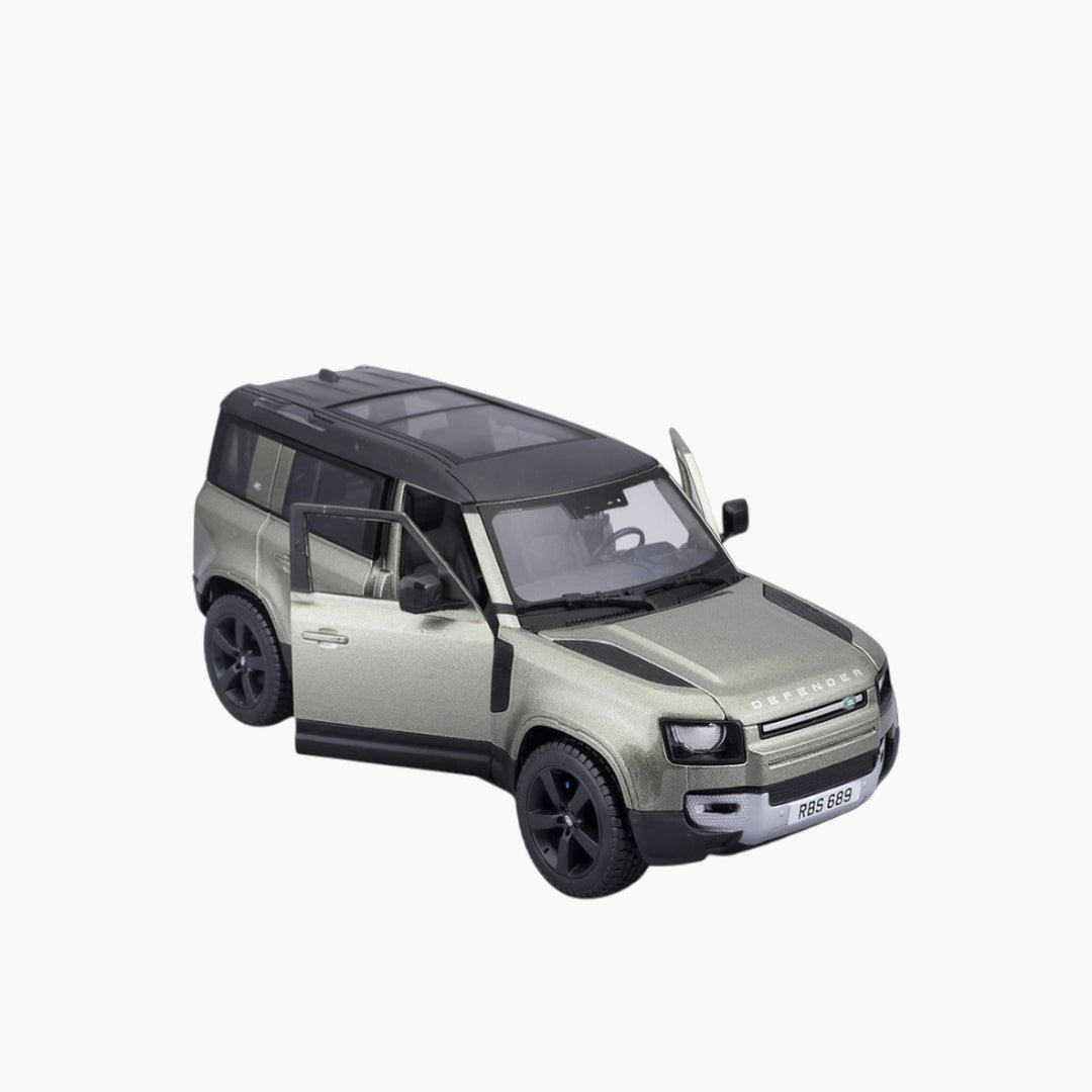 Maisto Burago Land Rover Defender (2022) 1:25 Collection A (No Stand)