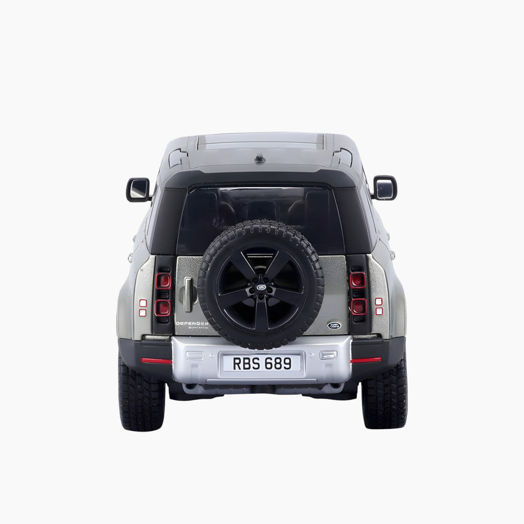 Maisto Burago Land Rover Defender (2022) 1:25 Collection A (No Stand)