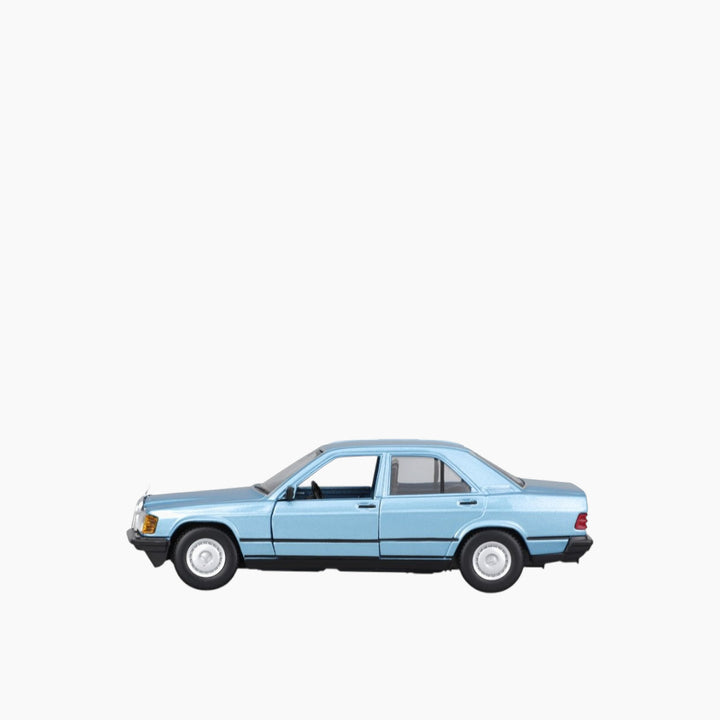 Maisto Burago Mercedes-Benz 190E (1987) 1:25 Collection A (No Stand)