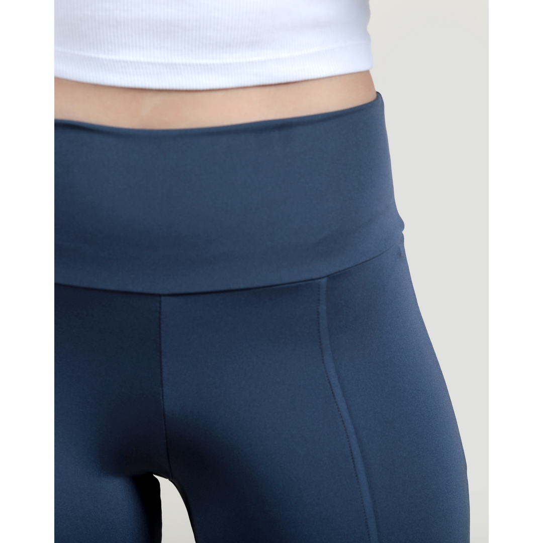 L Official Front Slit Pants