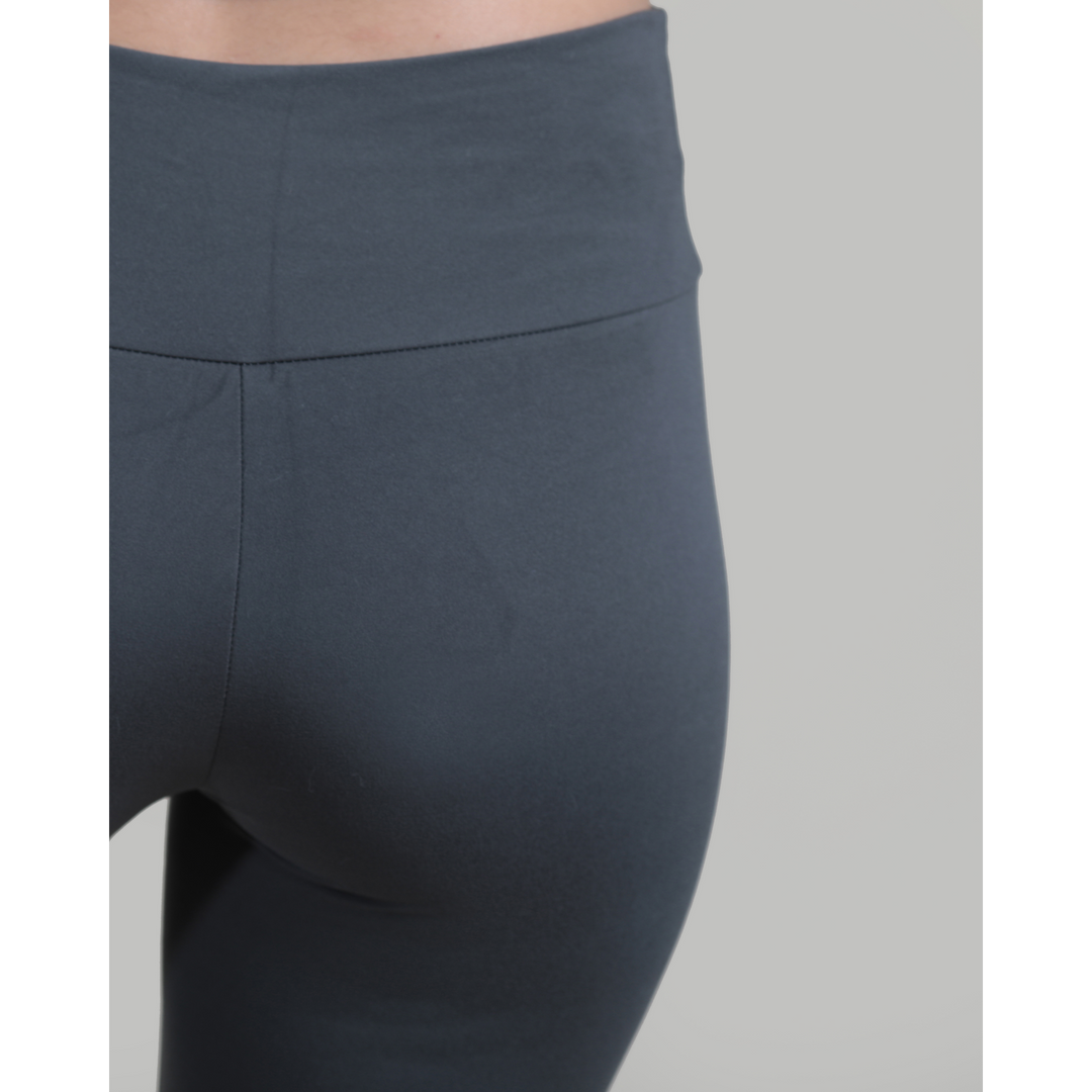 L Official Front Slit Pants