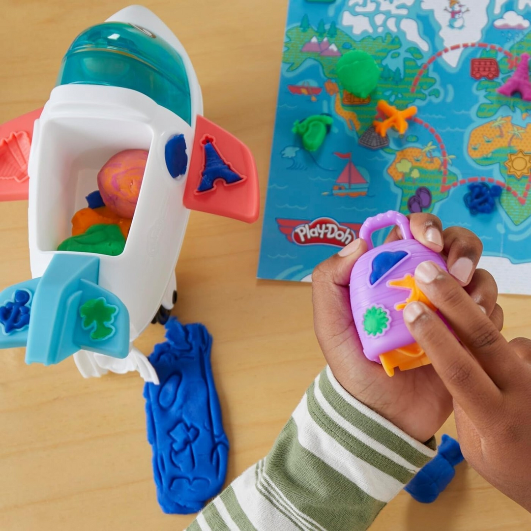 Play-Doh Airplane Explorer set with rolling aeroplane and world map playmat