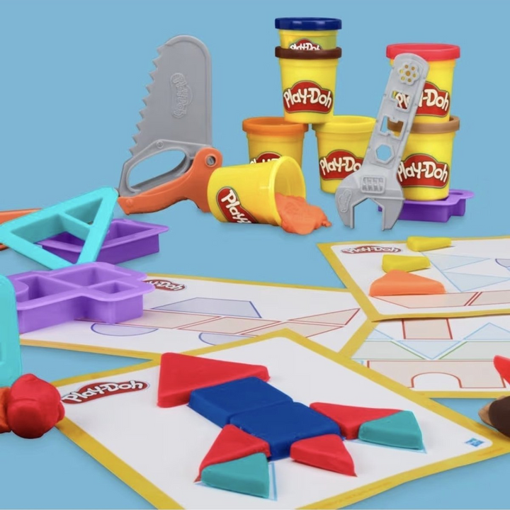 Hasbro Play-Doh Build &amp; Shape Playset with 20 tools and 8 cans