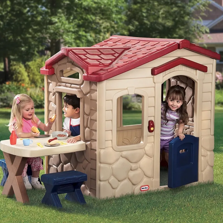 Little Tikes Little Tikes Picnic on The Patio Playhouse