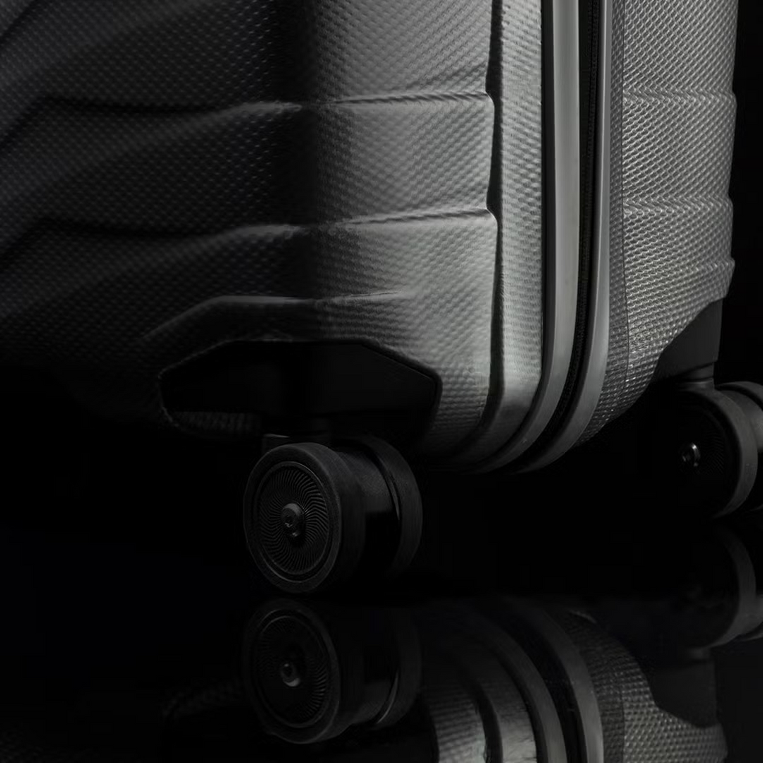 Samsonite Proxis Spinner 55/20 Carry-On Suitcase