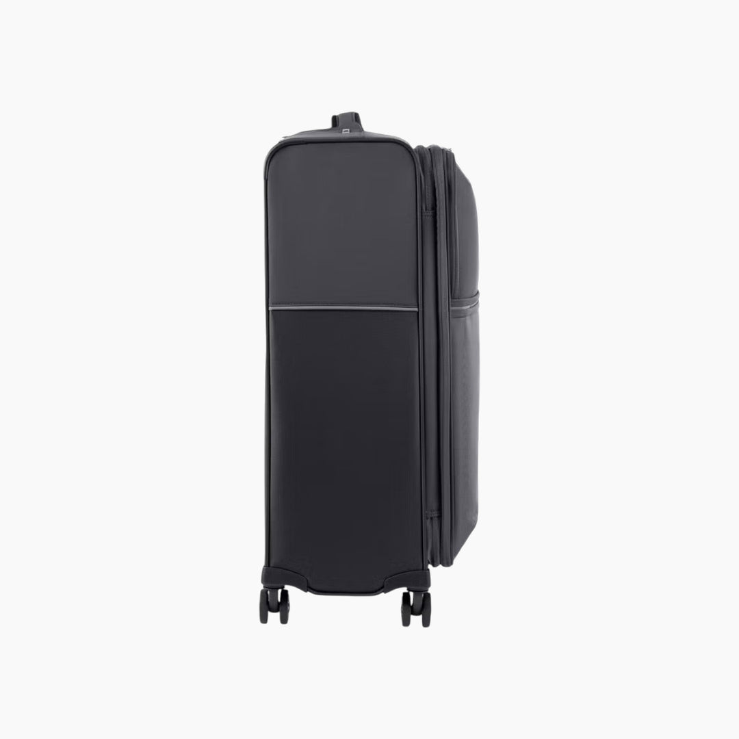 Samsonite 73H Spinner Suitcase