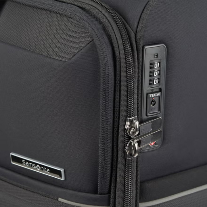 Samsonite 73H Spinner Suitcase