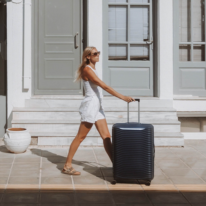 Samsonite Upscape Spinner Suitcase