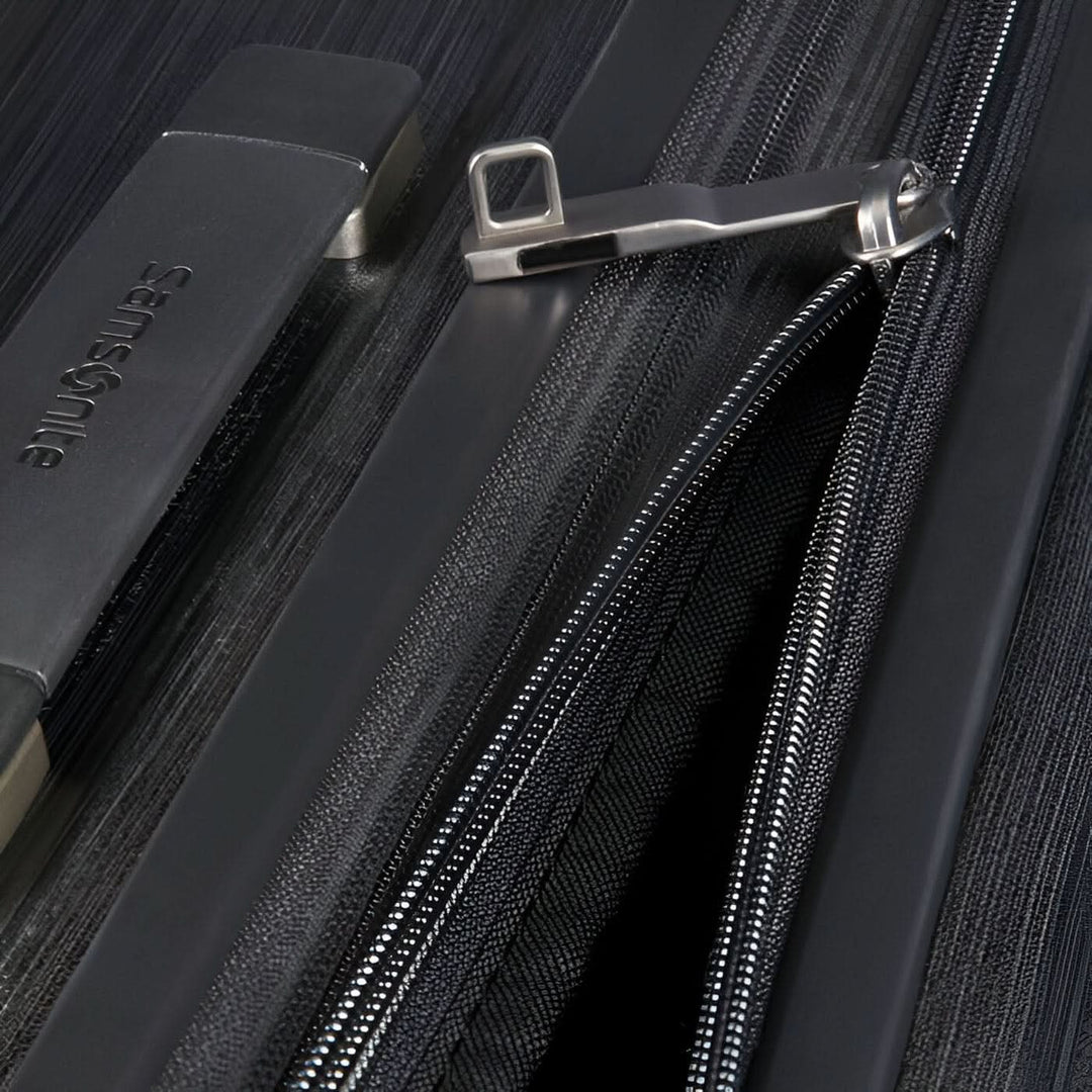 Samsonite Evoa Spinner Suitcase