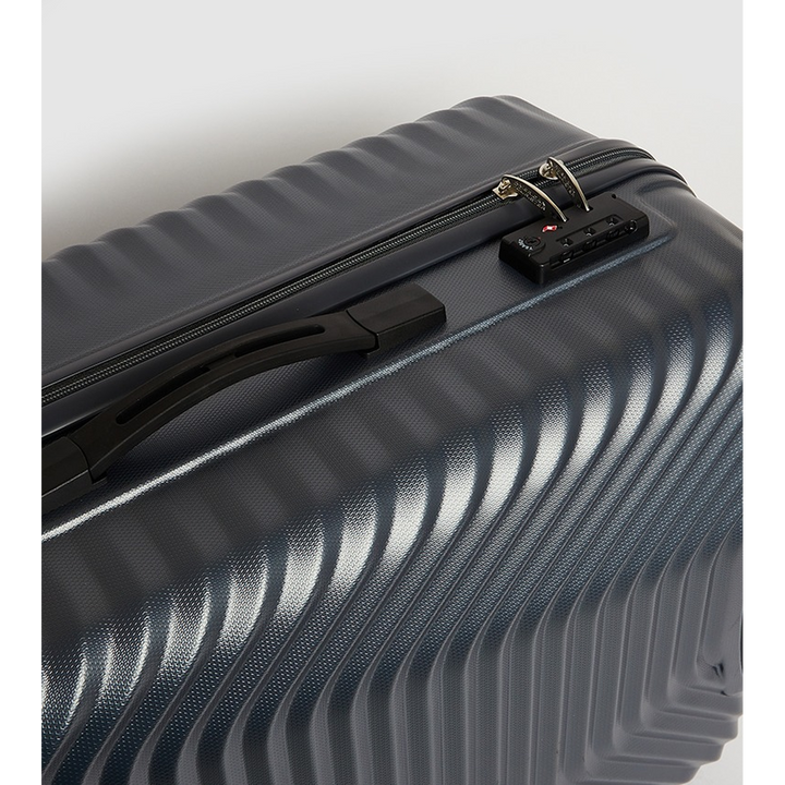 American Tourister Sky Cove Spinner Luggage Set