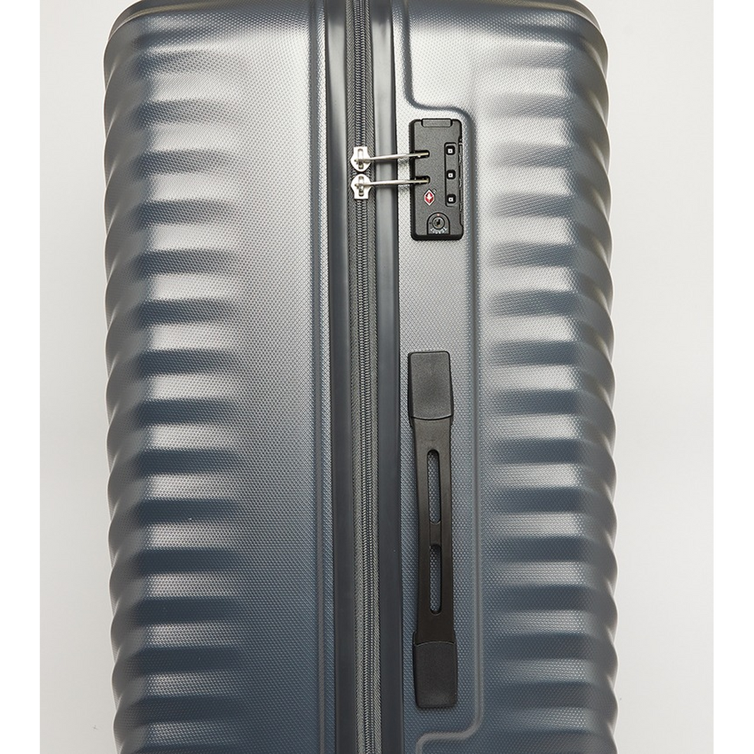 American Tourister Sky Cove Spinner Luggage Set