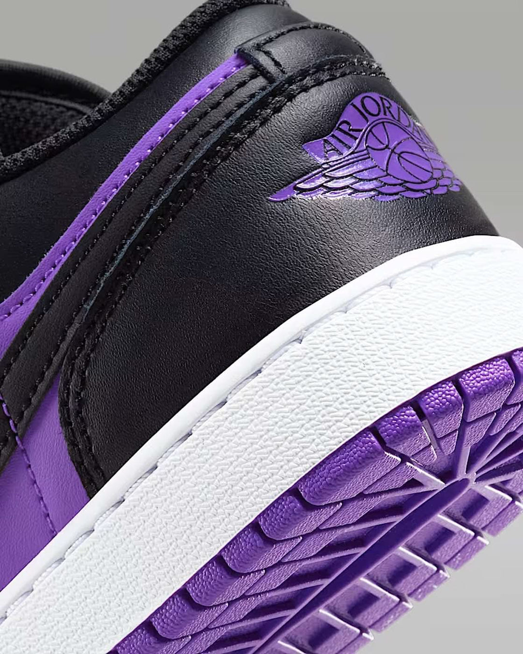 Air Jordan 1 Low Purple Venom Shoes