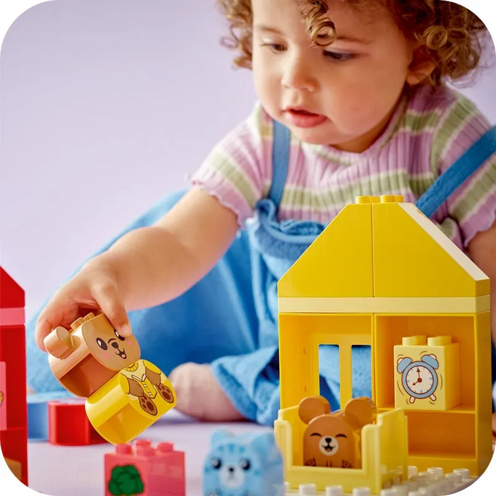 Lego Daily Routines: Eating &amp; Bedtime 28-piece building toy set for toddlers.