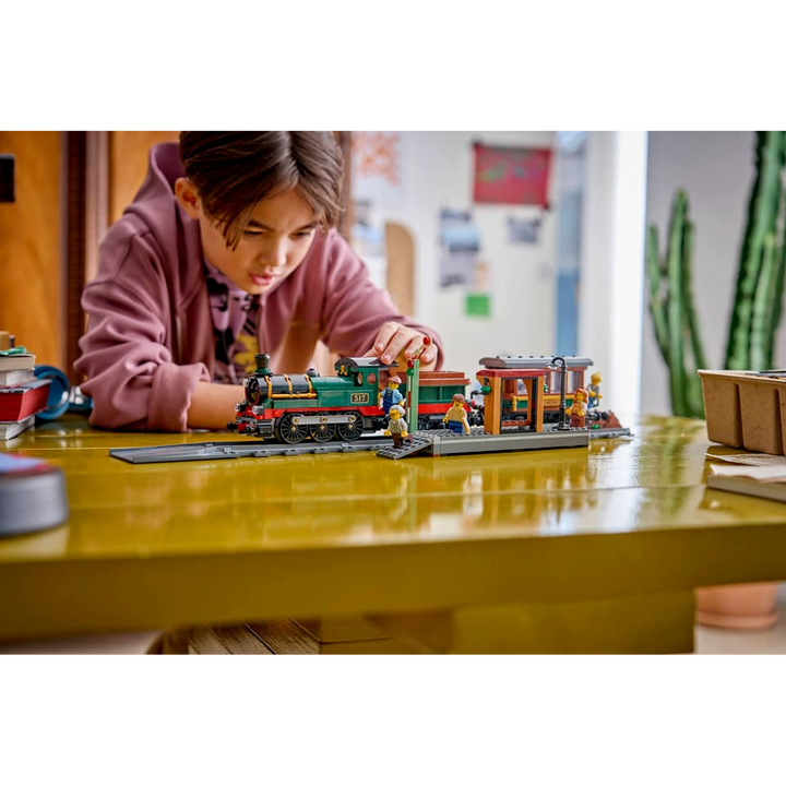 LEGO Vintage Steam Train