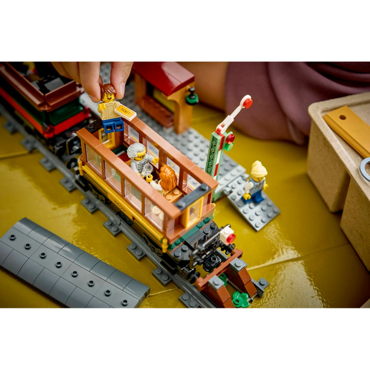 LEGO Vintage Steam Train