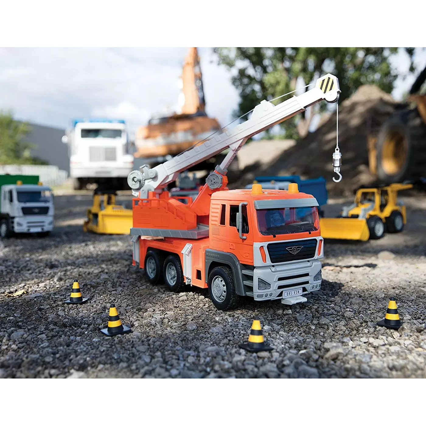 Battat Driven Toy Crane Truck Standard Series Battat Driven Toy Crane Truck Standard Series