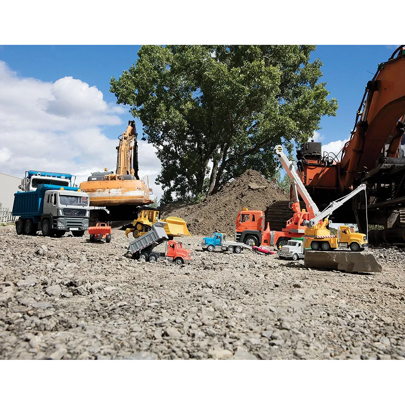 Battat Driven Toy Crane Truck Standard Series Battat Driven Toy Crane Truck Standard Series