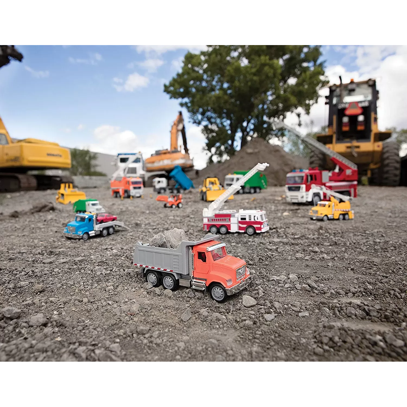 Battat Driven Toy Crane Truck Standard Series Battat Driven Toy Crane Truck Standard Series