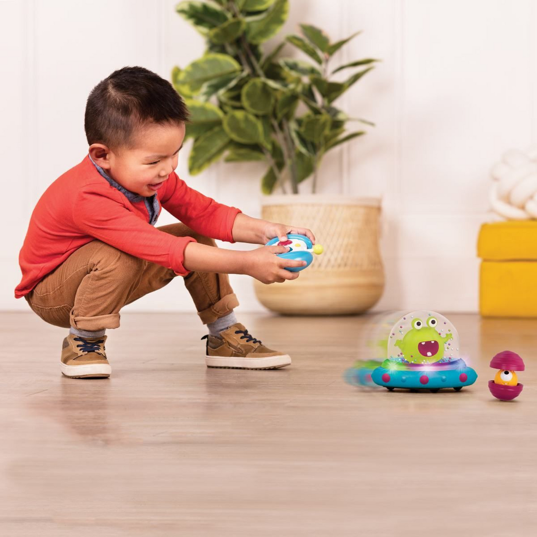Battat Remote Control Bumper Car With Planet