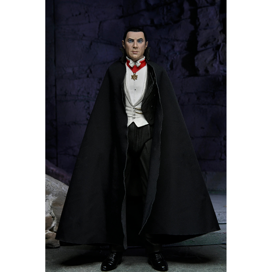 NECA Universal Monsters Ultimate Dracula Transylvania Action Figure