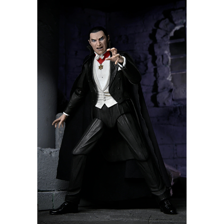NECA Universal Monsters Ultimate Dracula Transylvania Action Figure